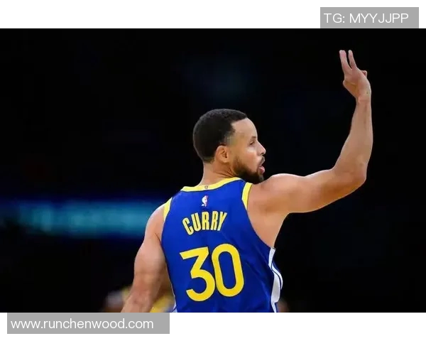 CCTV5直播勇士与快船激战分析精彩瞬间与球员表现全景回顾